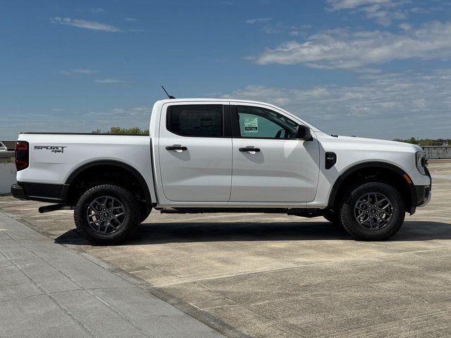 New 2025 Oxford White Ford XLT image 2