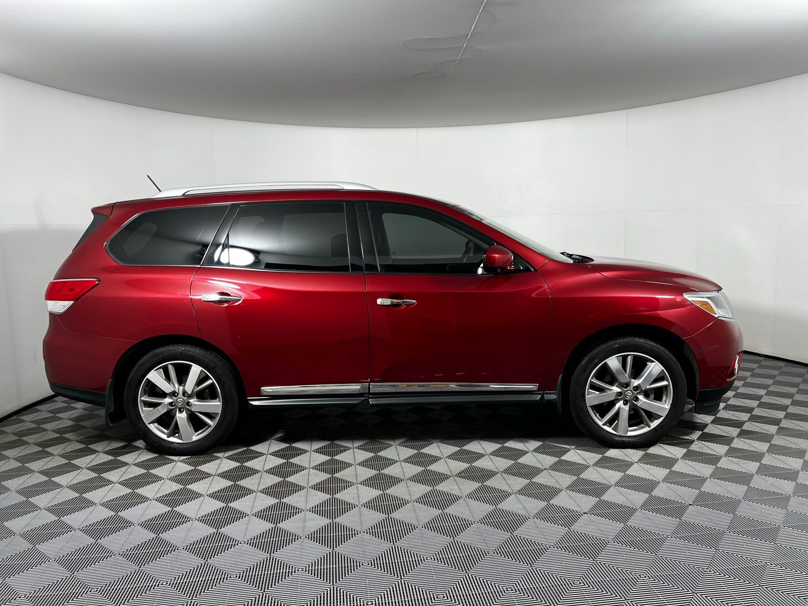 2013 Nissan Pathfinder Platinum 4