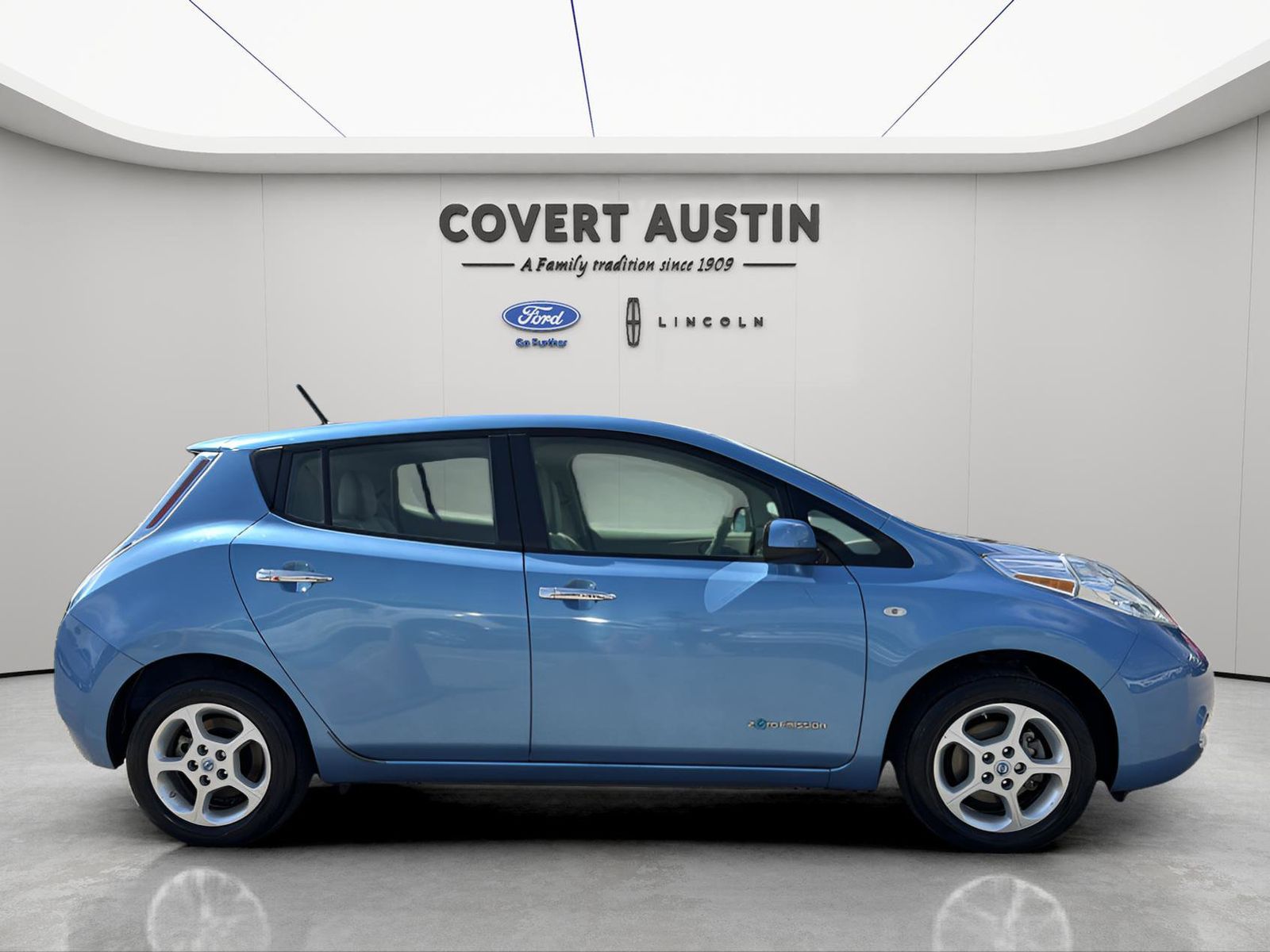 Used Car 2011 Nissan Leaf  Sl For Sale Under $10,000 In Austin, Texas