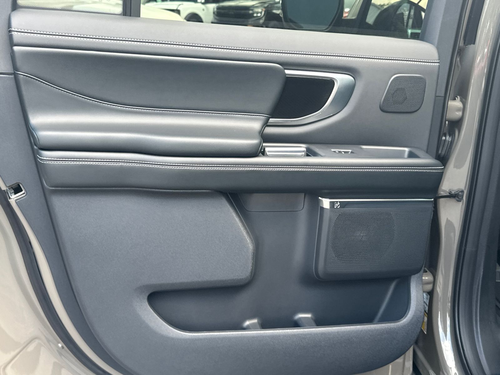 New 2026 Marsh Gray Ford MAX Platinum® image 23