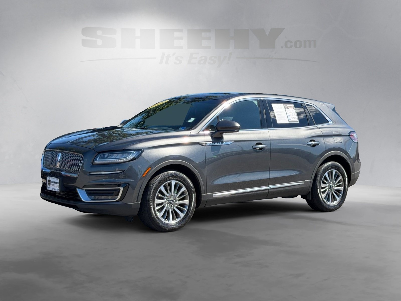 Used 2020 Magnetic Gray Lincoln Reserve image 17