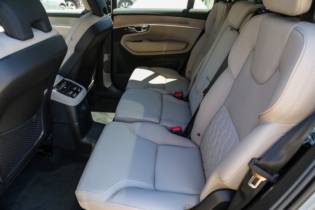 2026 Volvo XC90 Plus - Photo 13