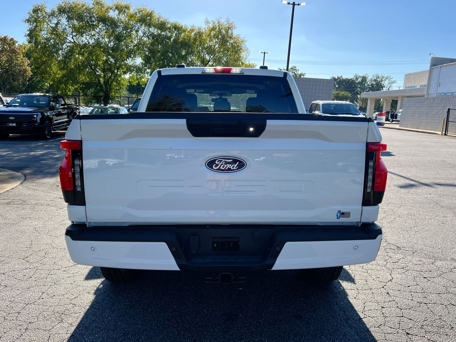 2025 Ford F-150 Lightning XLT photo 3