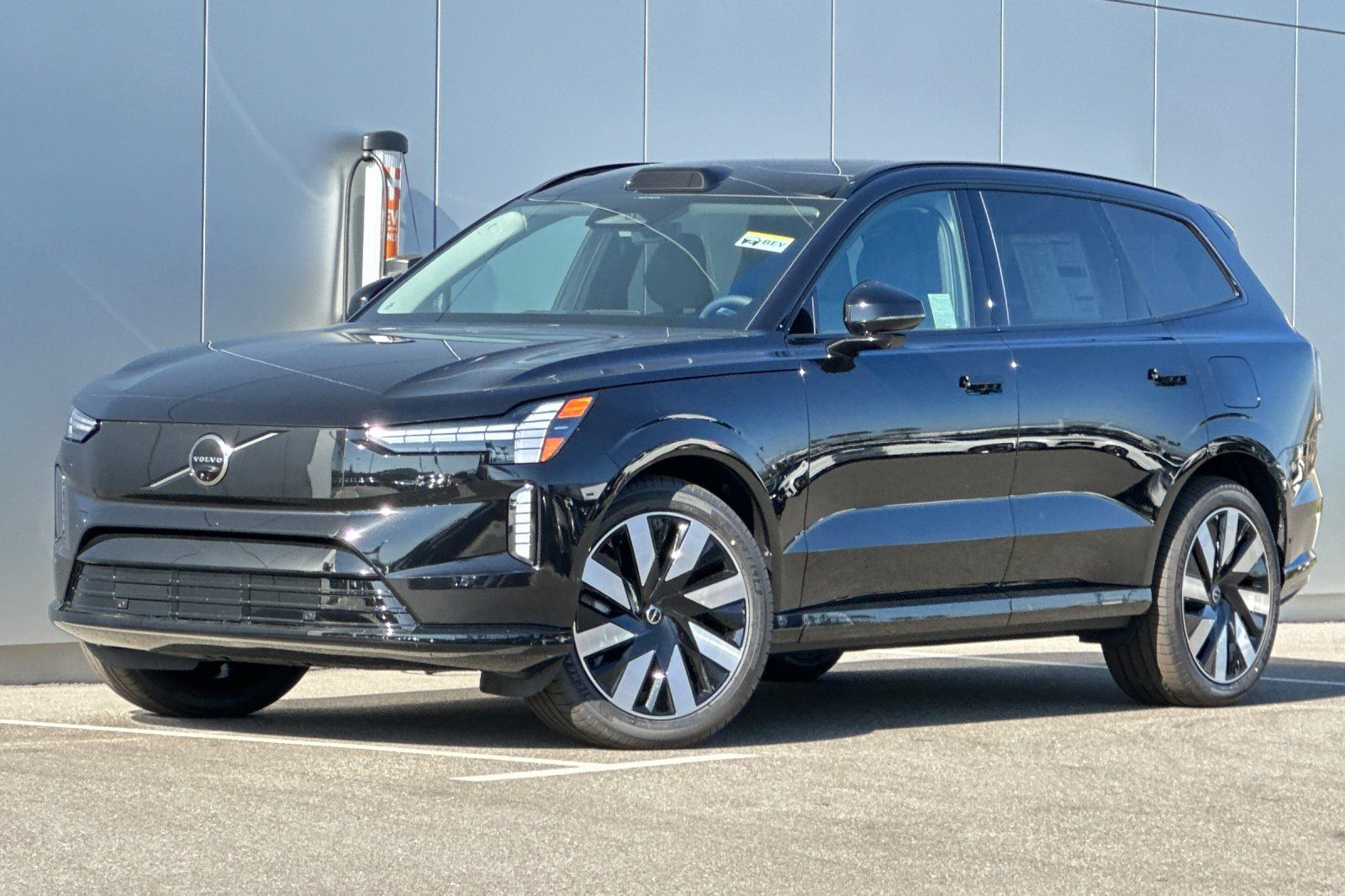 2025 Volvo EX90 Twin Performance Ultra 6-Passenger eAWD