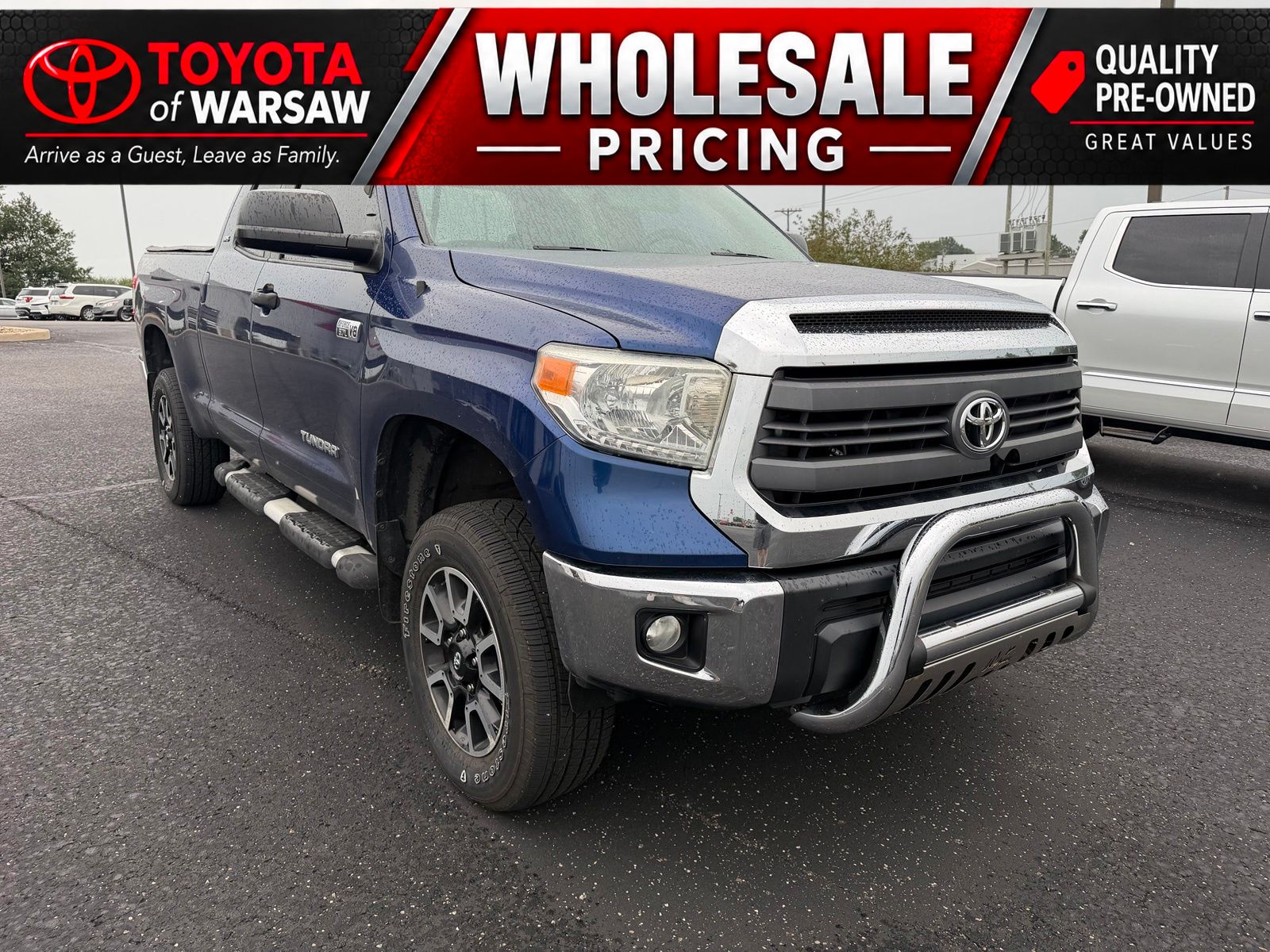 Blue Ribbon Metallic 2014 Toyota Tundra Pickup Truck Four-Wheel Drive 6-Speed Automatic Overdrive