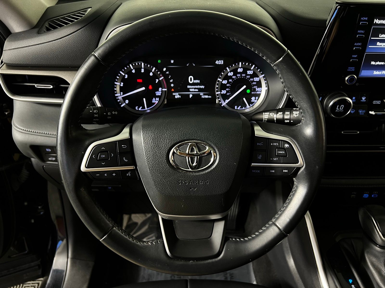 Thumbnail: 2022 Toyota Highlander - 15