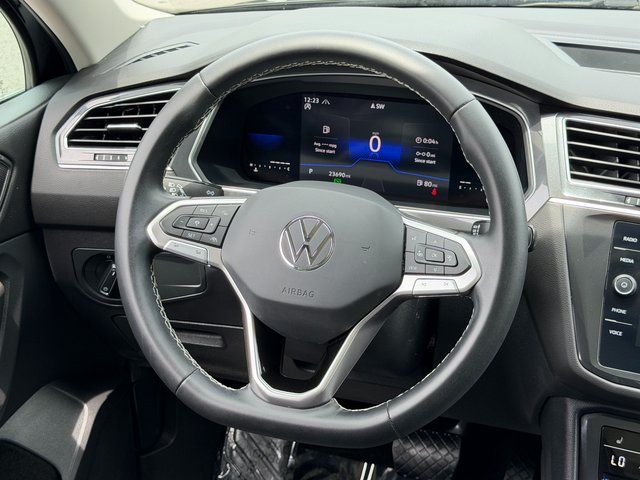 Used 2023 Black Volkswagen 2.0T SE image 20