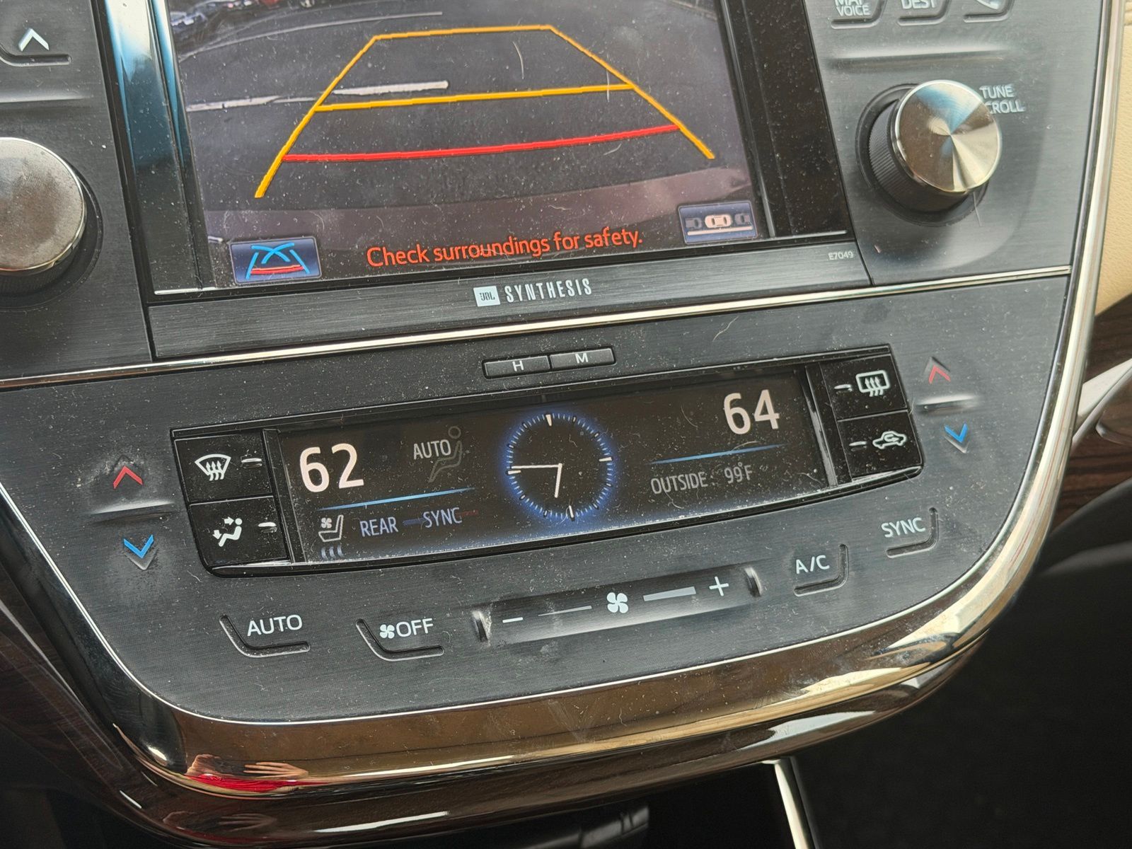 Used 2014 Red Toyota Limited image 19