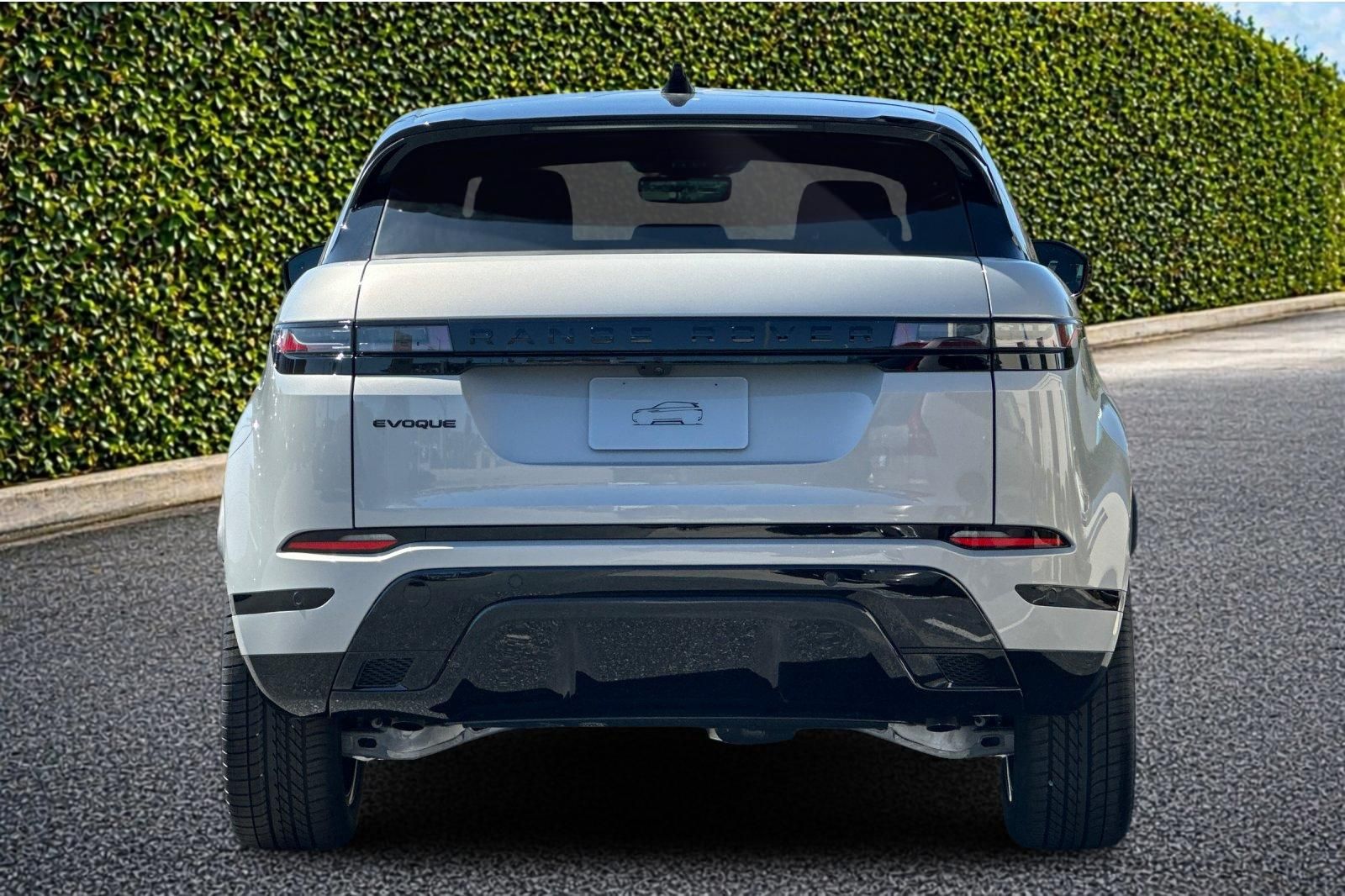 New 2026  Land Rover Dynamic image 5