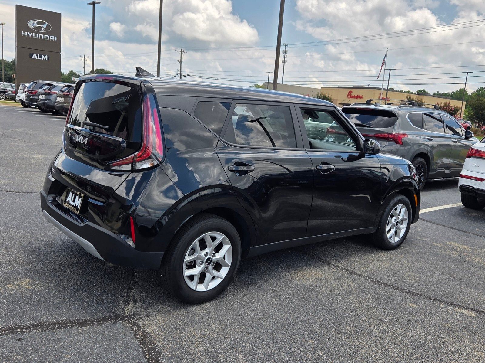 Used 2025 Black Kia LX image 13
