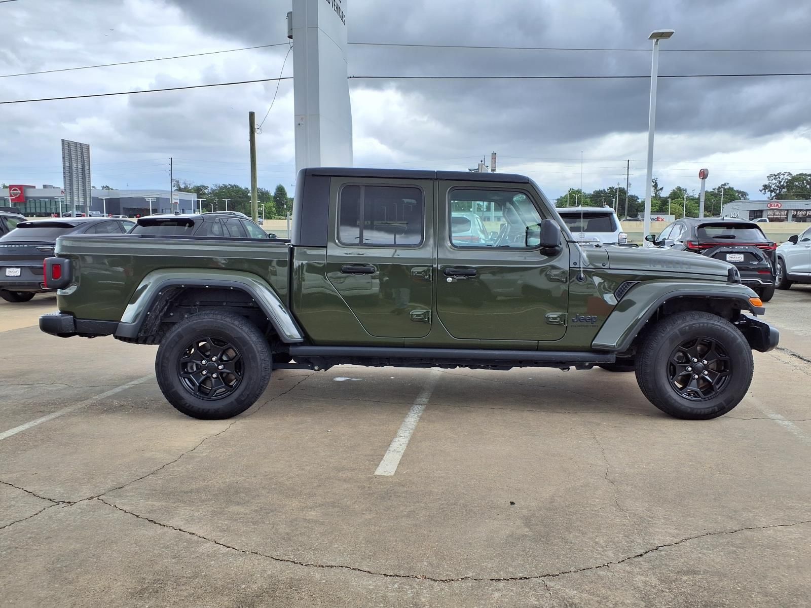 2022 Jeep Gladiator Willys - 4