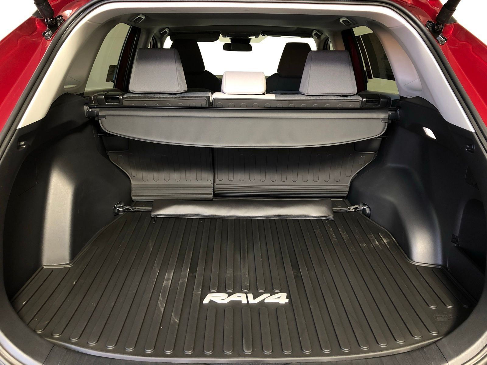 Thumbnail: 2025 Toyota RAV4 - 21