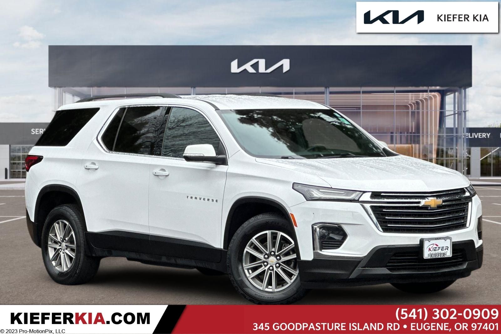 2023 Chevrolet Traverse LT Leather FWD