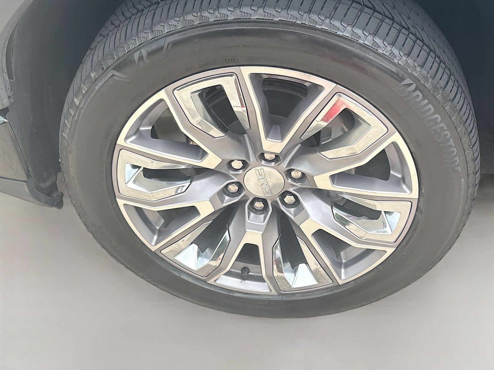 Used 2024 Black GMC Denali image 30