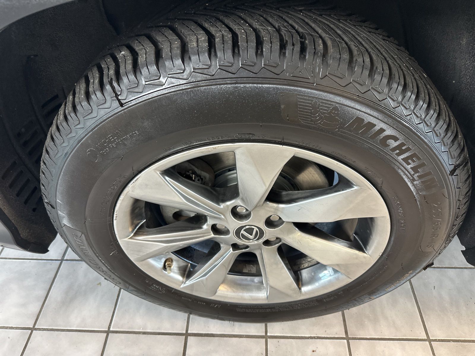 Used 2019 Atomic Silver Lexus 350 image 28