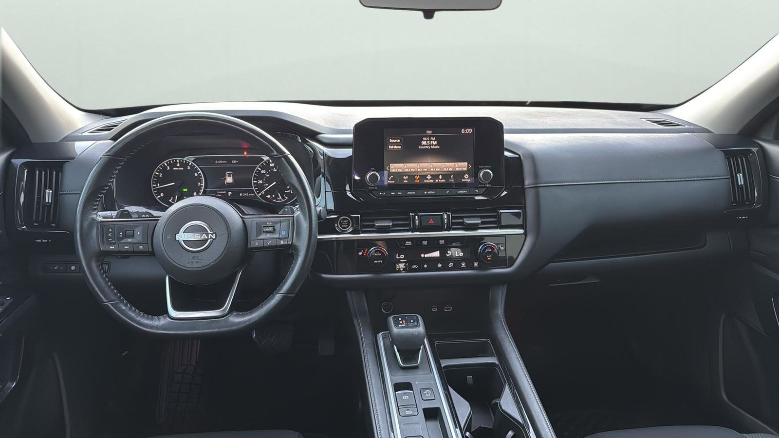 Used Car 2022 Nissan Pathfinder  Sv For Sale Under $25,000 In Austin, Texas