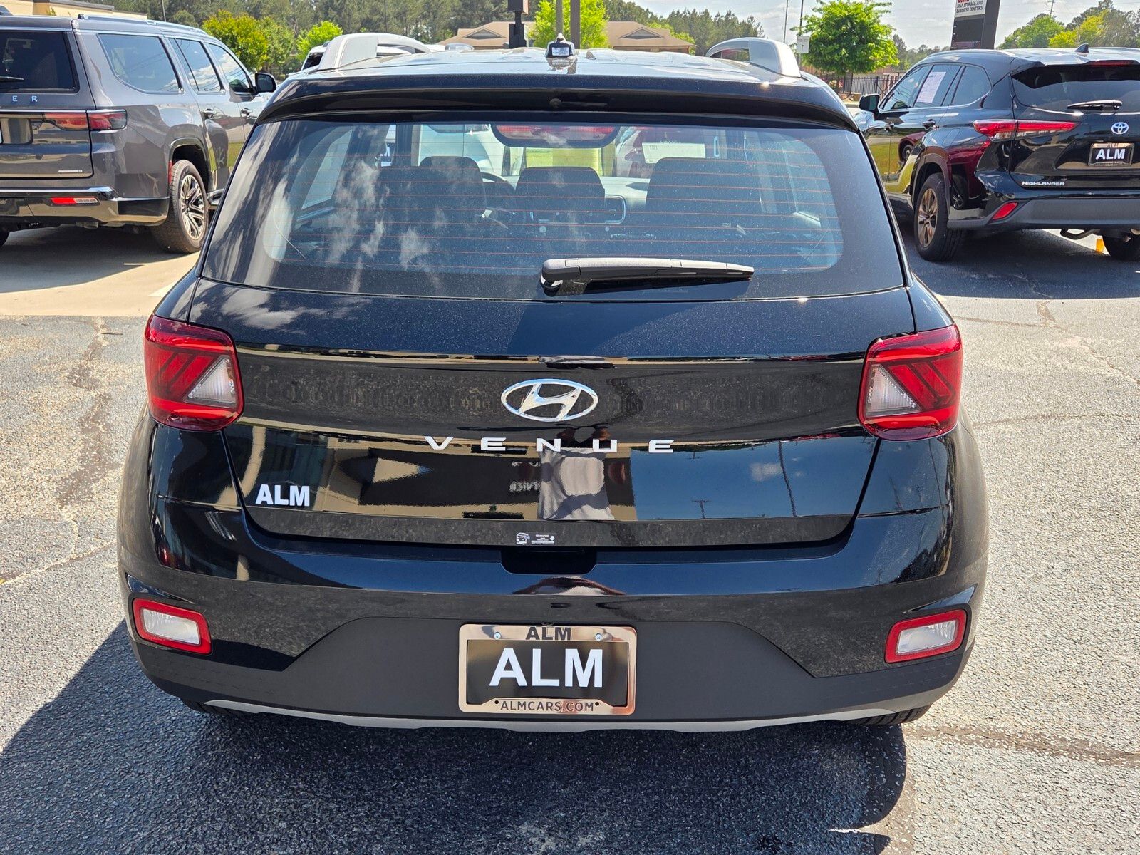 New 2026 Black Hyundai SEL image 10