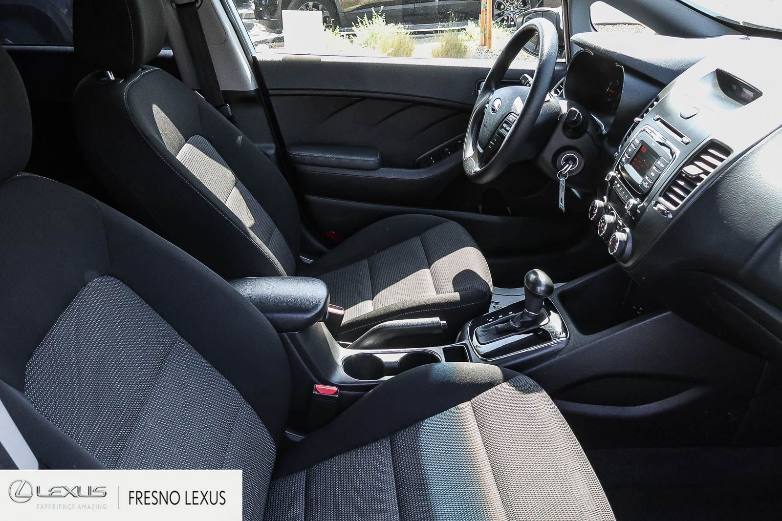 Used 2018 White Kia LX image 12