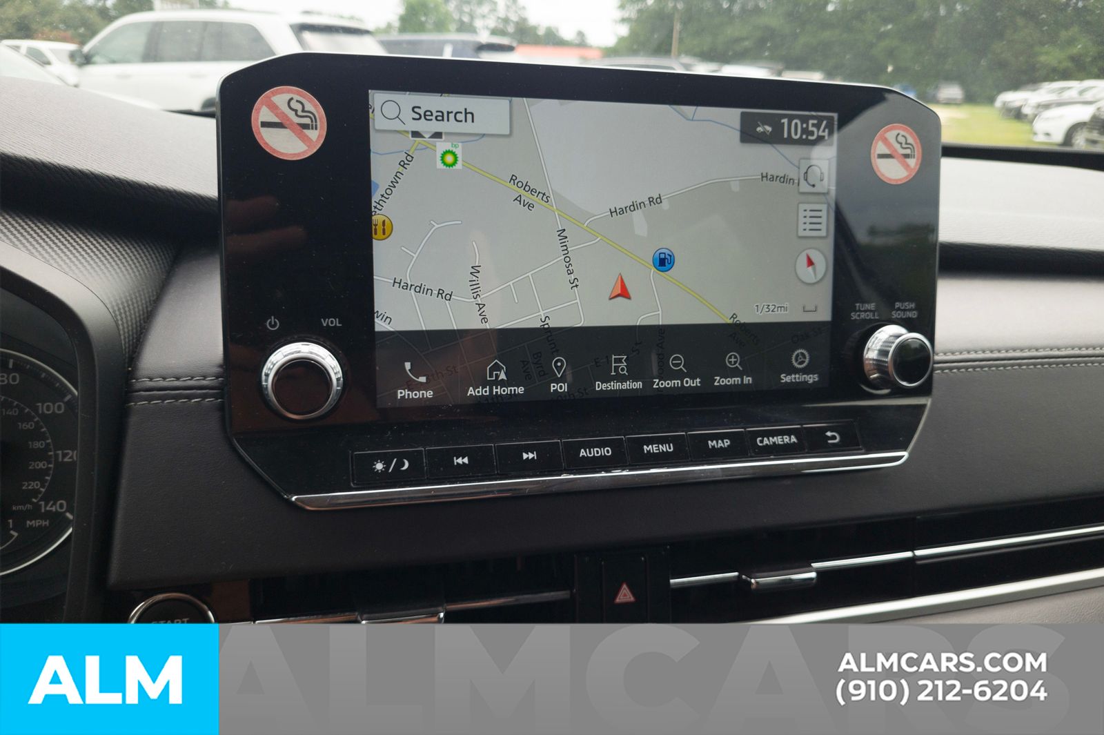 Used 2024 White Diamond Mitsubishi SE image 9