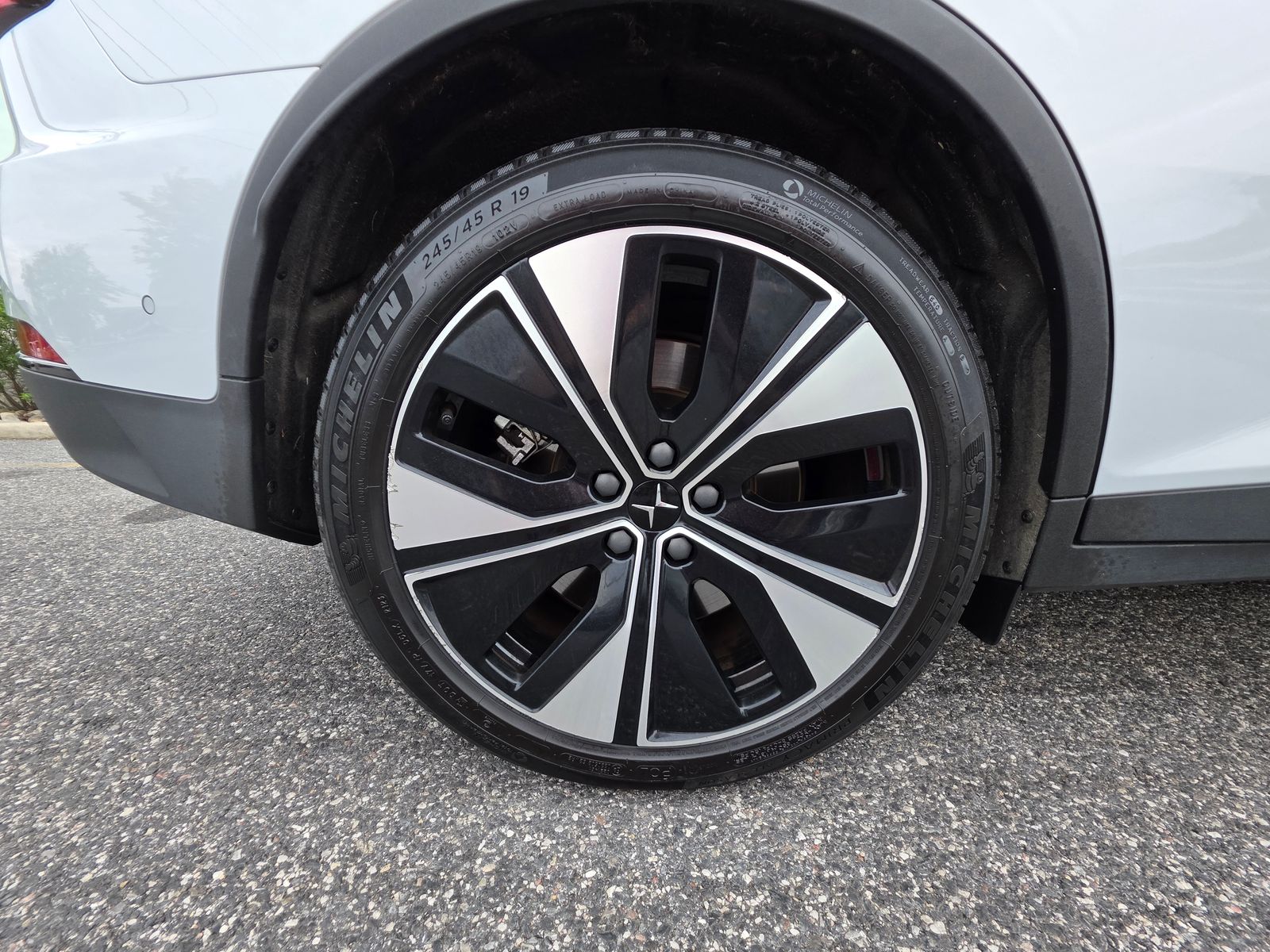Used 2024  Polestar Long Range Dual Motor image 35