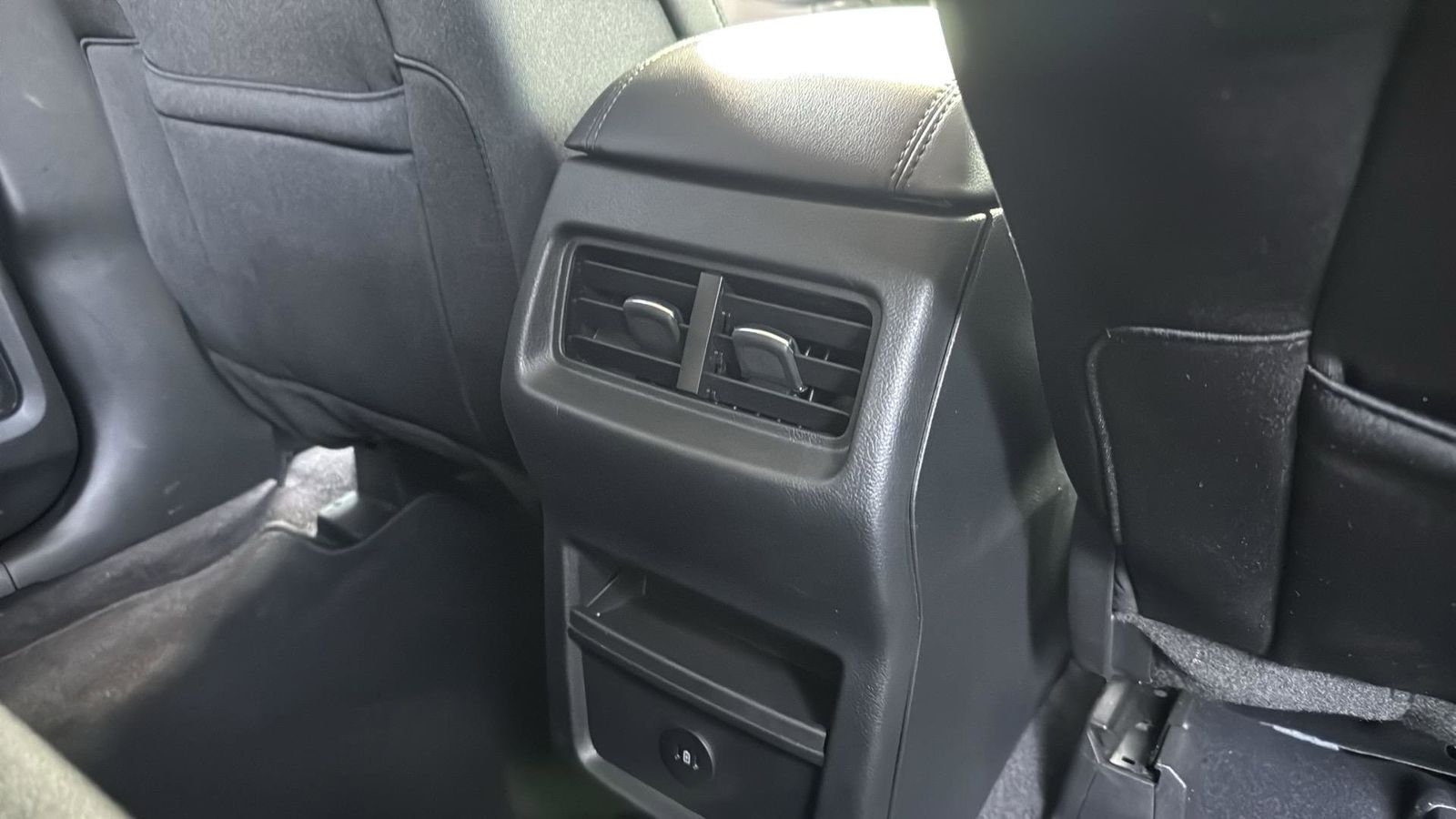 Used Car 2024 Ford Edge  Se For Sale Under $30,000 In Austin, Texas