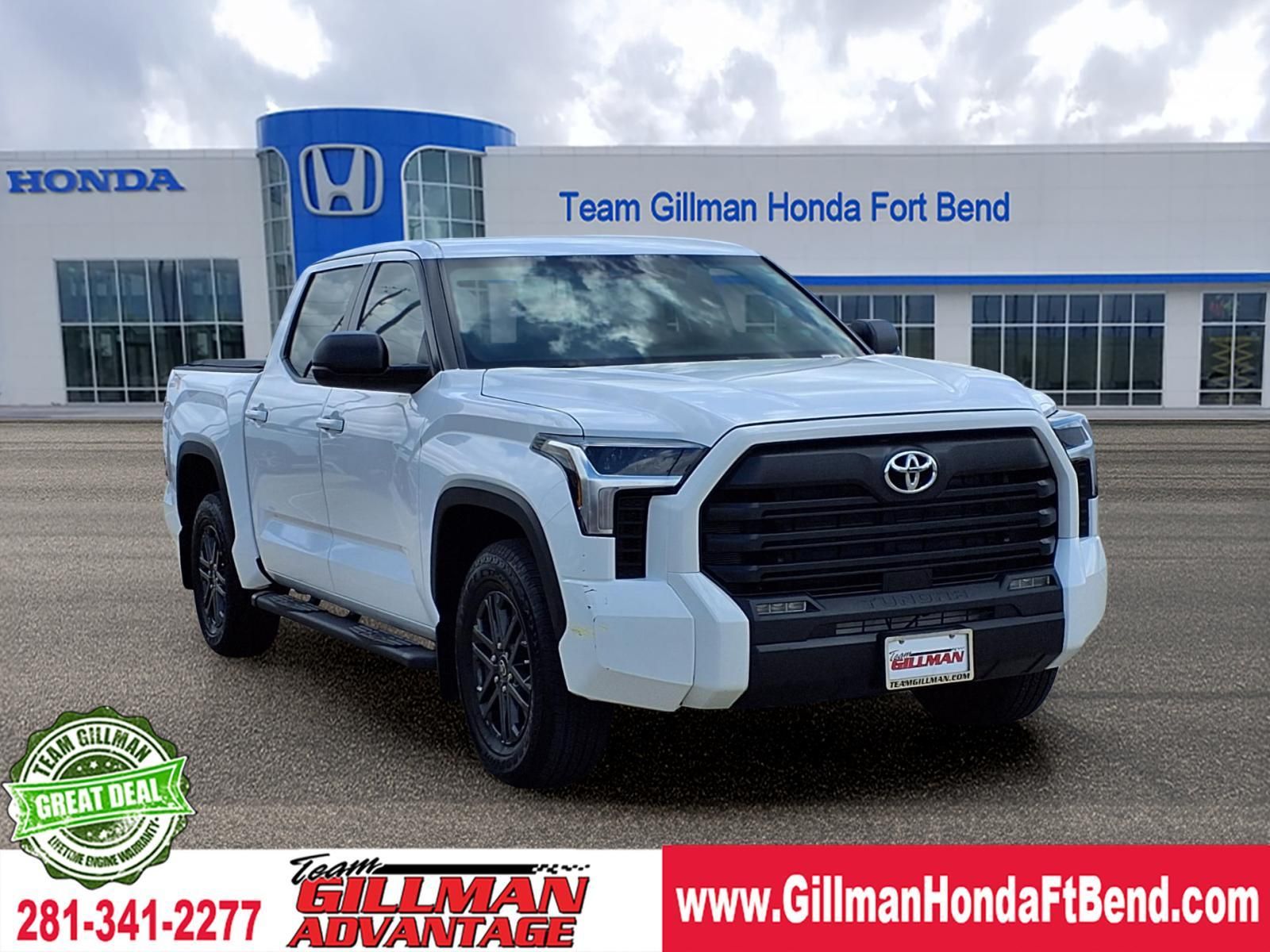 White (Wind Chill Pearl) 2025 Toyota Tundra SR5 CrewMax Cab RWD Pickup Truck 4X2 Automatic