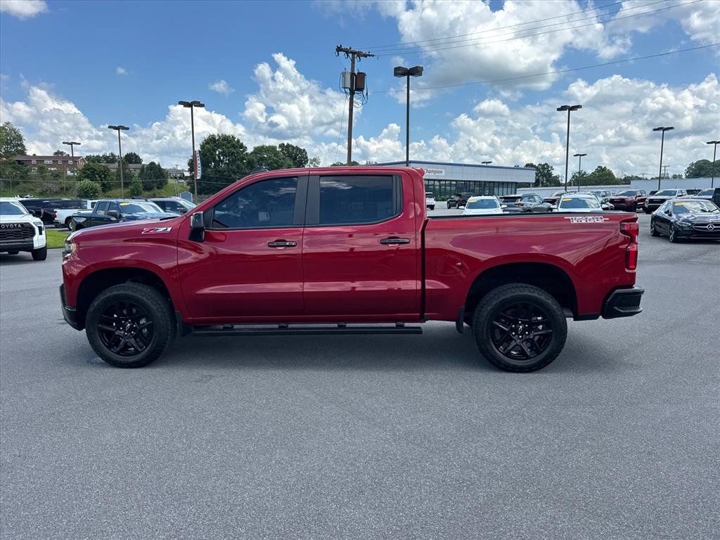 View vehicle photo 2