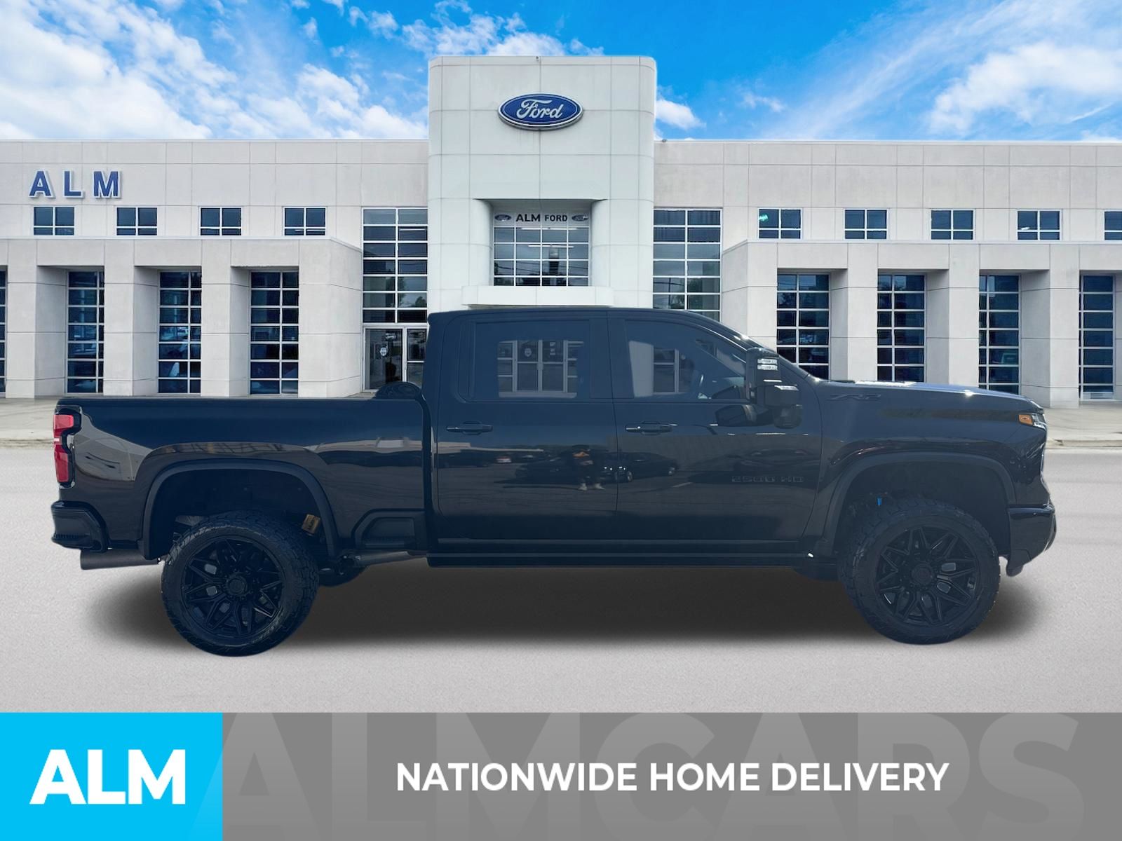 Used 2025 Black Chevrolet ZR2 image 4