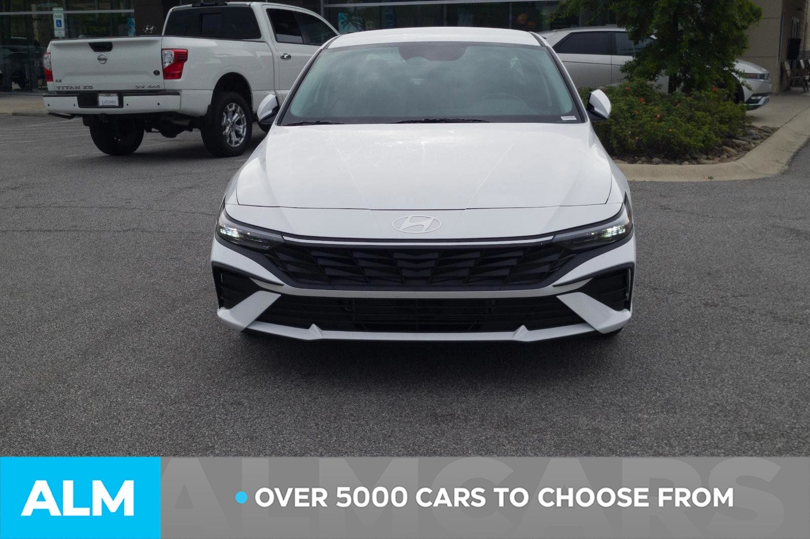 2024 Hyundai Elantra Hybrid Blue photo 2