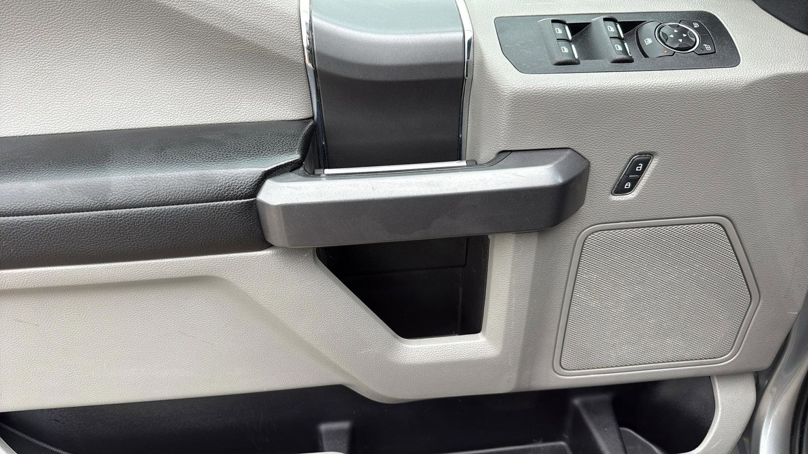 Used Car 2020 Ford F-150  Xlt For Sale Under $25,000 In Austin, Texas