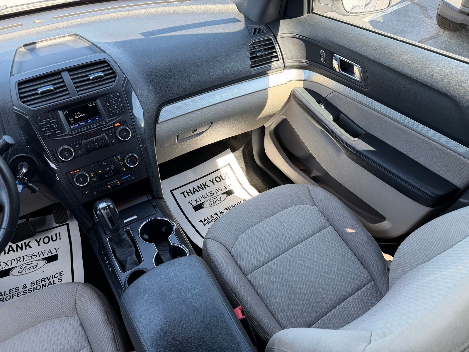2018 Ford Explorer image 17