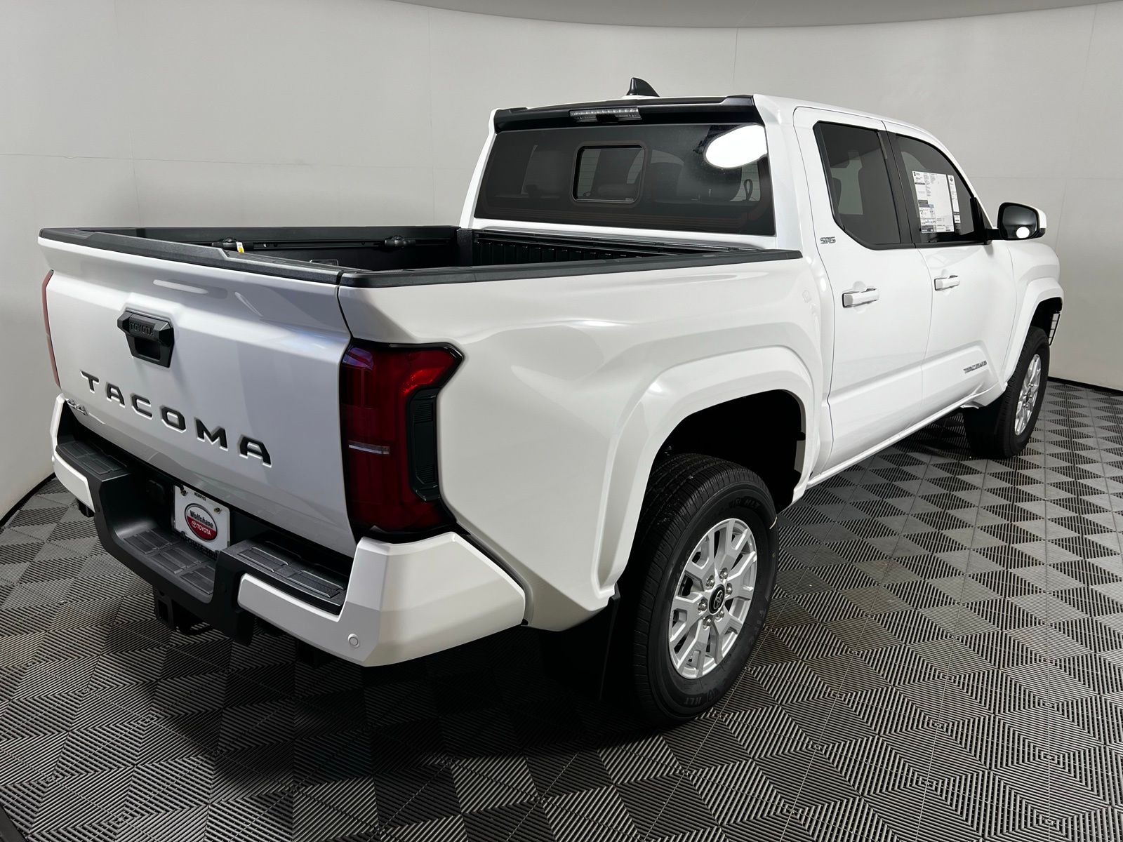 2025 Toyota Tacoma SR5 5