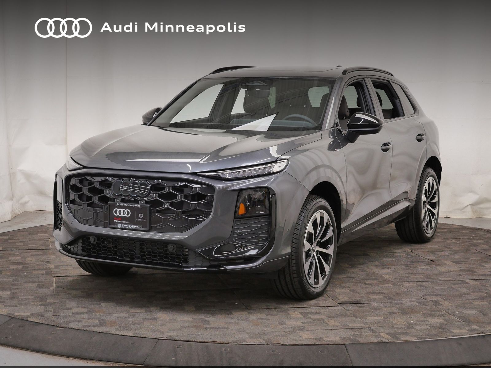 Daytona Gray Pearl Effect 2026 Audi Q3 SUV / Crossover All-Wheel Drive 7-Speed Automatic