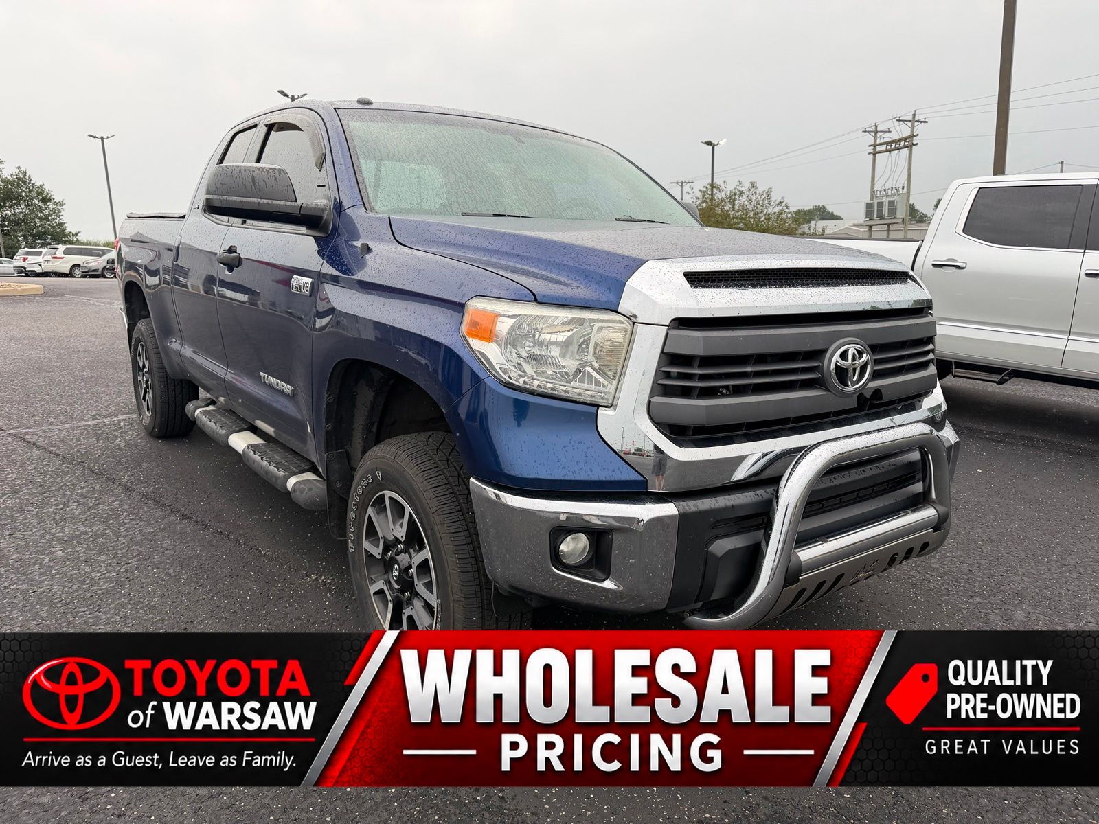 Blue Ribbon Metallic 2014 Toyota Tundra Pickup Truck Four-Wheel Drive 6-Speed Automatic Overdrive