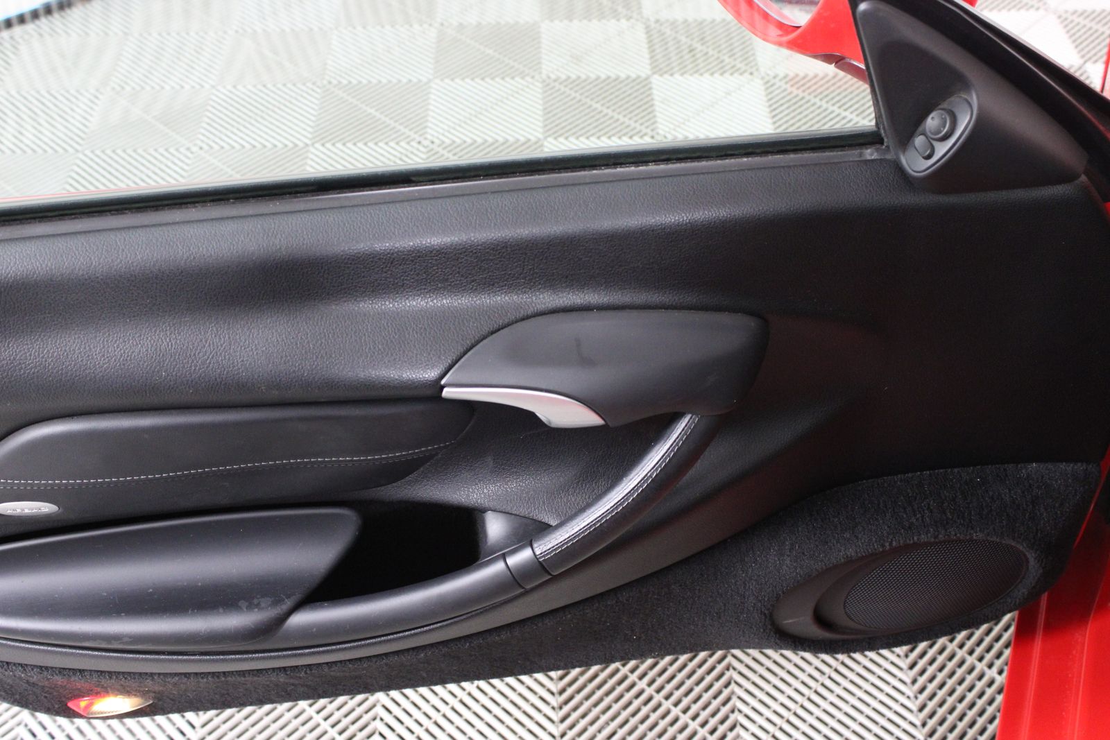 Used 2002 Red Porsche  image 17