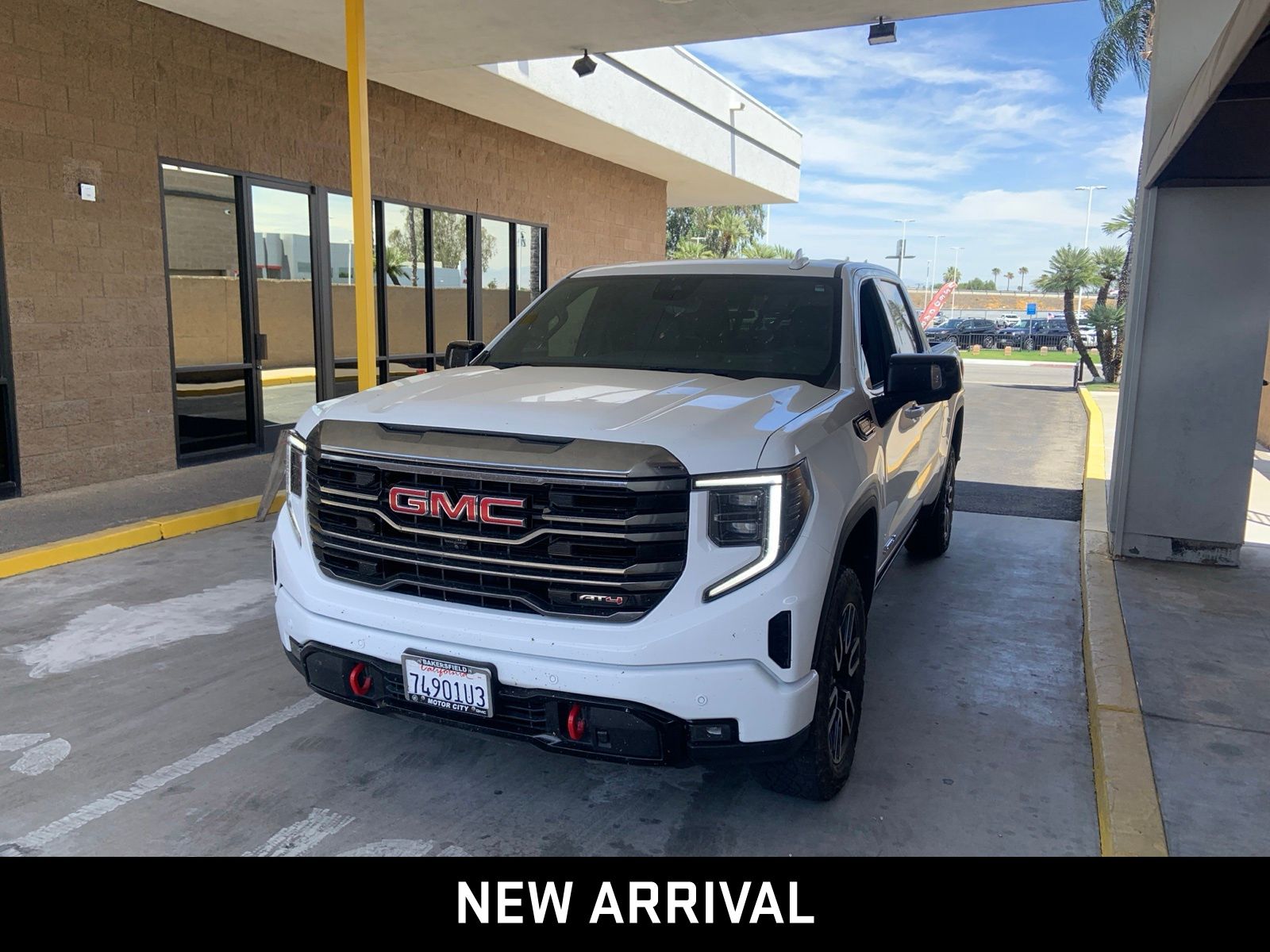 Summit White 2023 GMC Sierra 1500 Pickup Truck Four-Wheel Drive Automatic