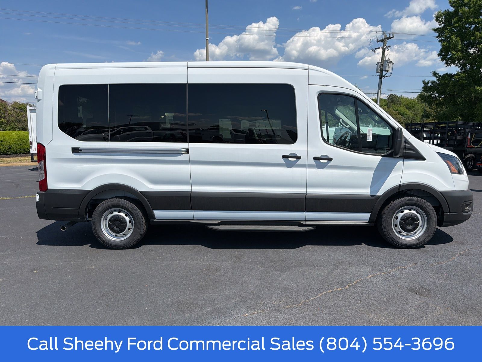 New 2026 Oxford White Ford Mid Roof 15-Passenger Van image 5