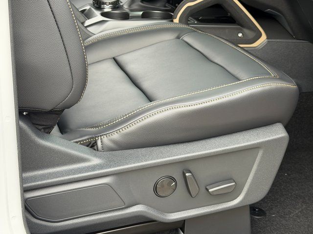 New 2026 Oxford White Ford Badlands image 10