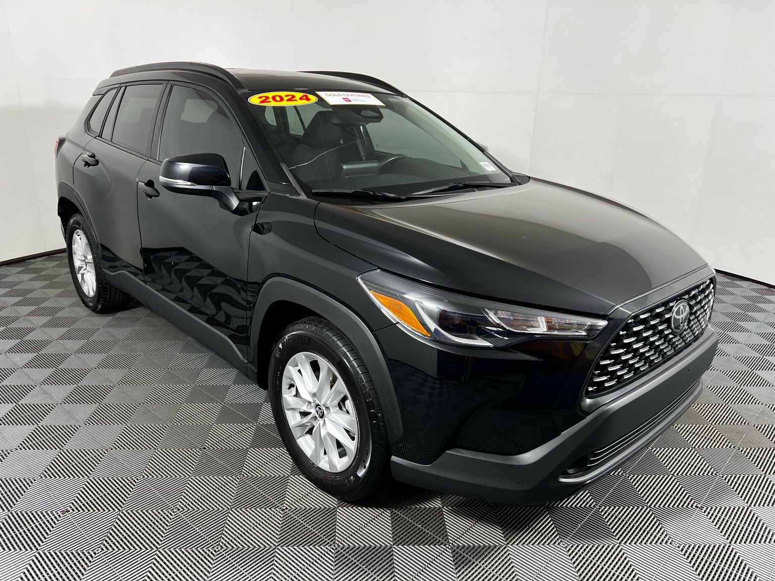 Thumbnail: 2024 Toyota Corolla Cross - 3