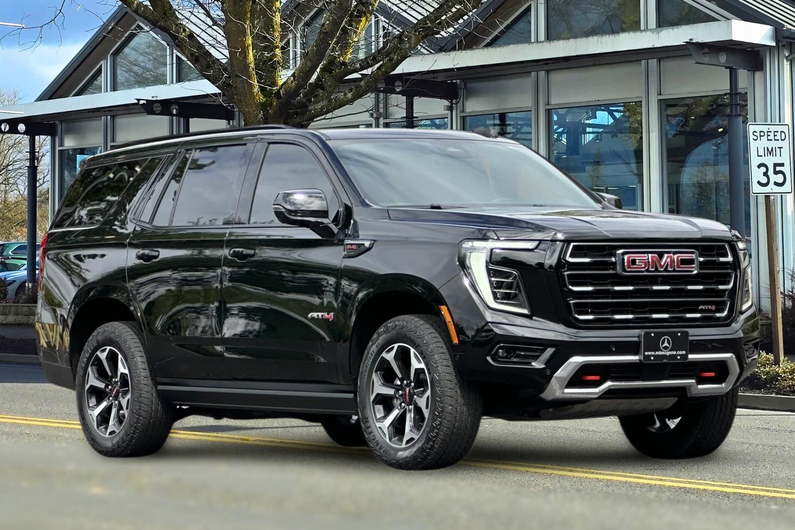 Used 2025 GMC Yukon SUV