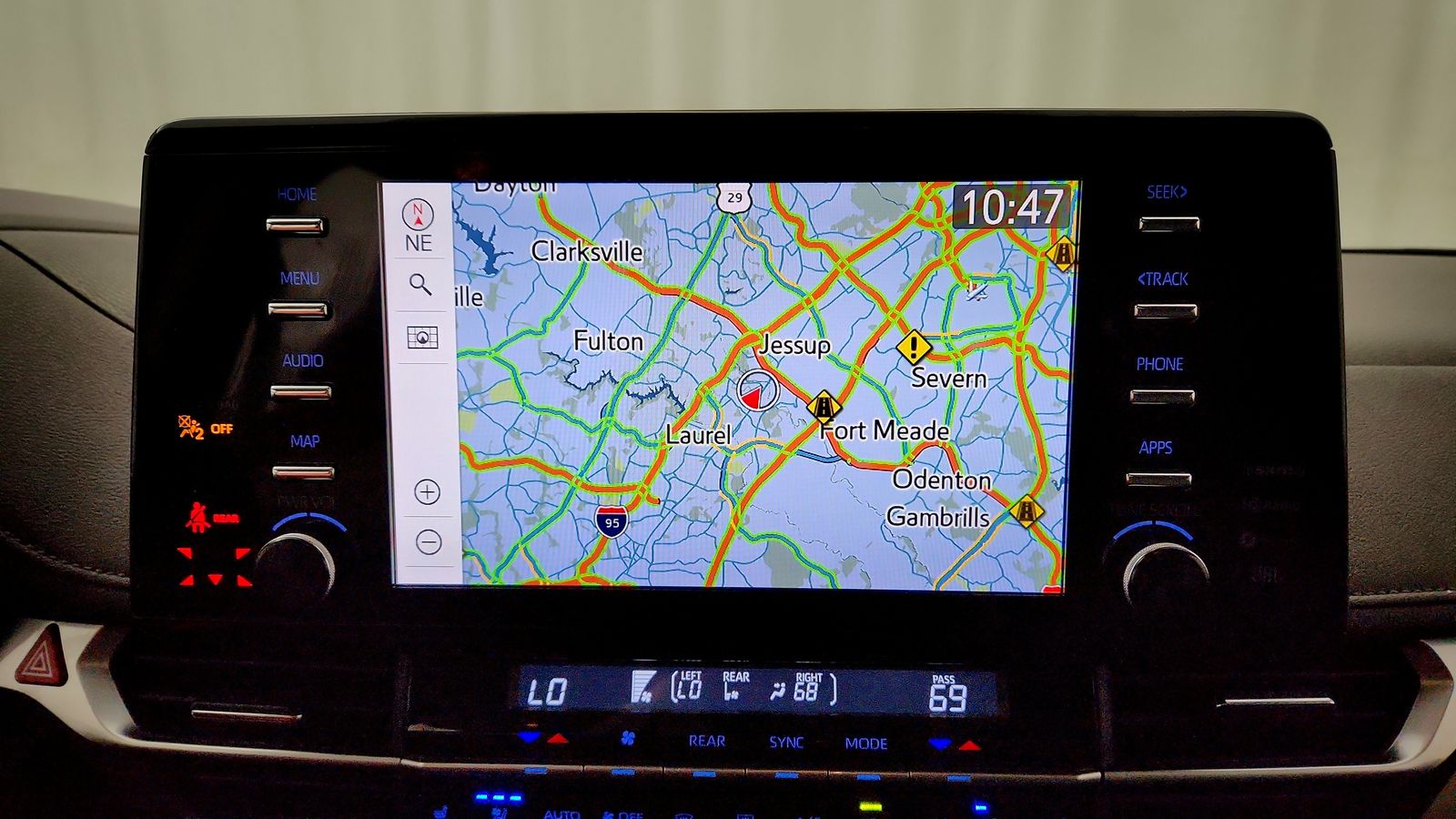 Used 2024  Toyota Platinum image 32