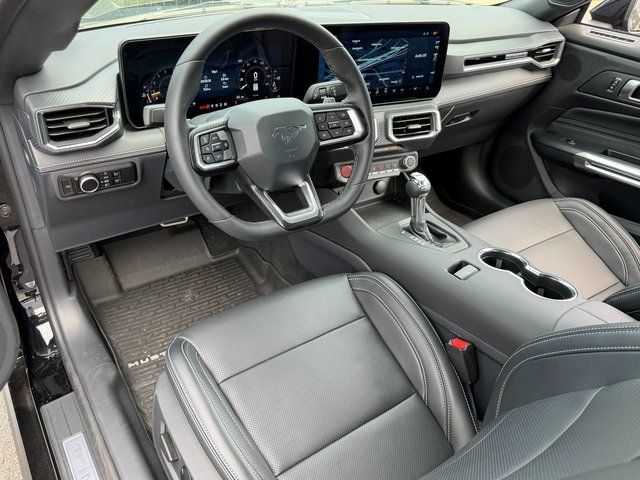 2025 Ford Mustang GT Premium Convertible - Photo 19