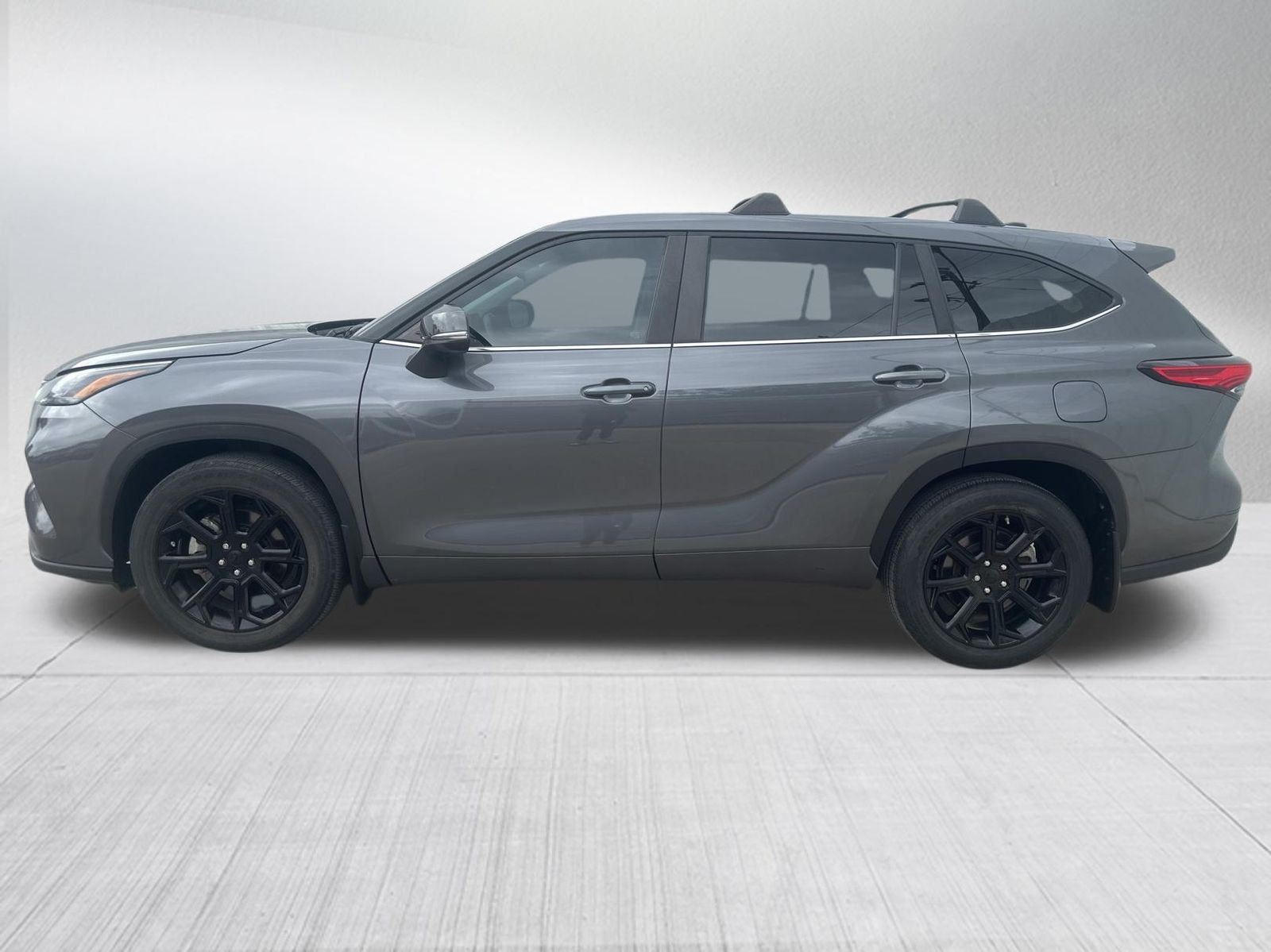 Used Car 2023 Toyota Highlander  Le For Sale Under $35,000 In Austin, Texas