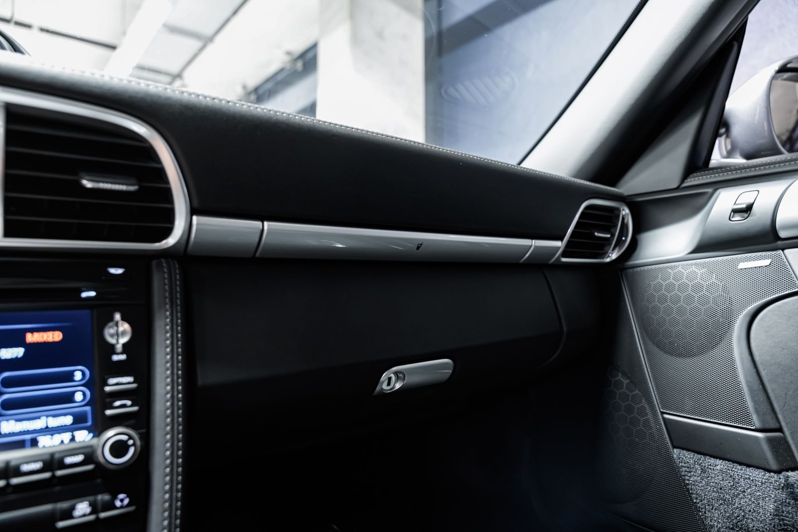 2009 Porsche 911 Carrera 4S — photo 16