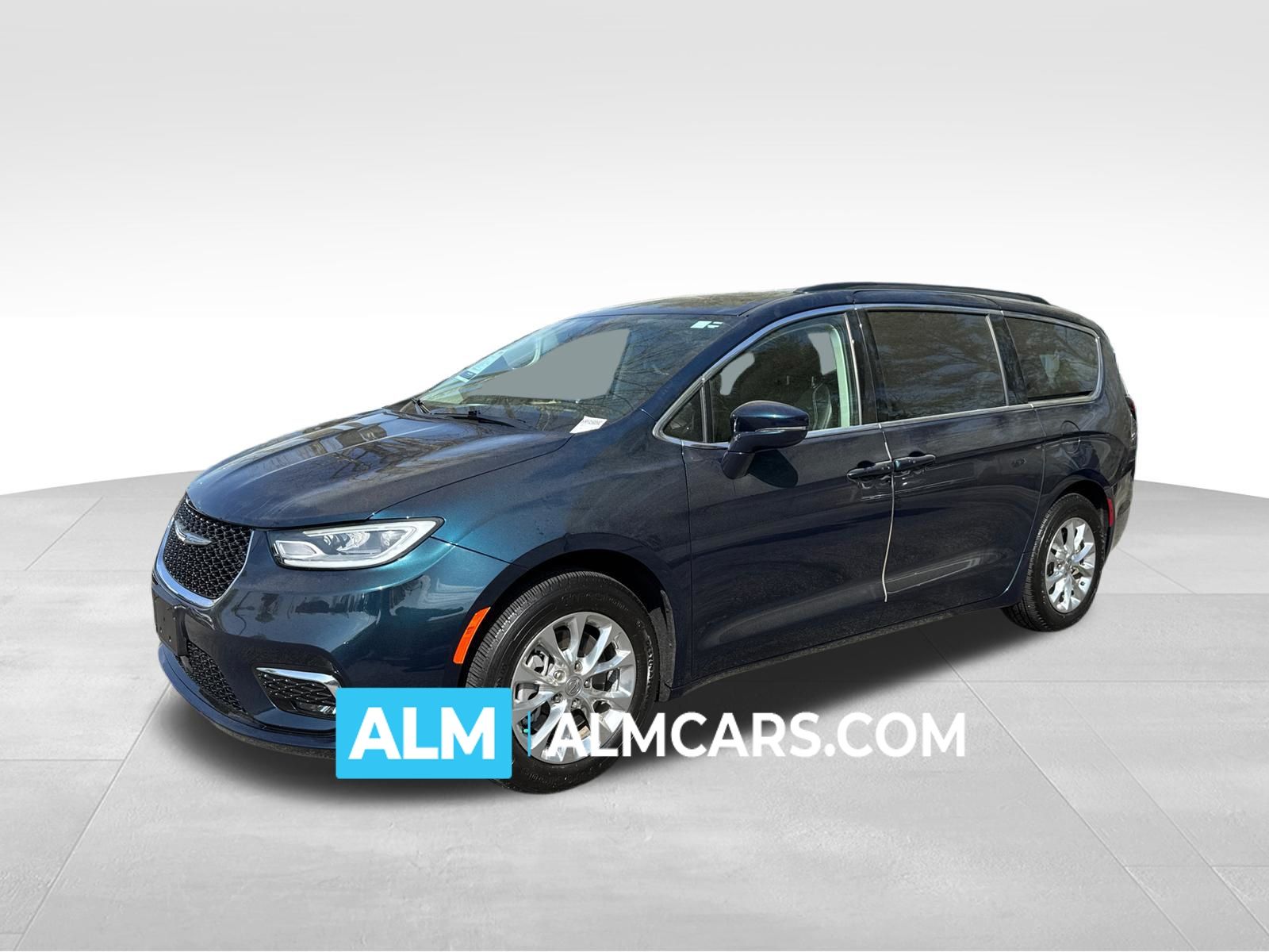 Fathom Blue Pearlcoat 2022 Chrysler Pacifica Touring L AWD Minivan All-Wheel Drive 9-Speed Automatic
