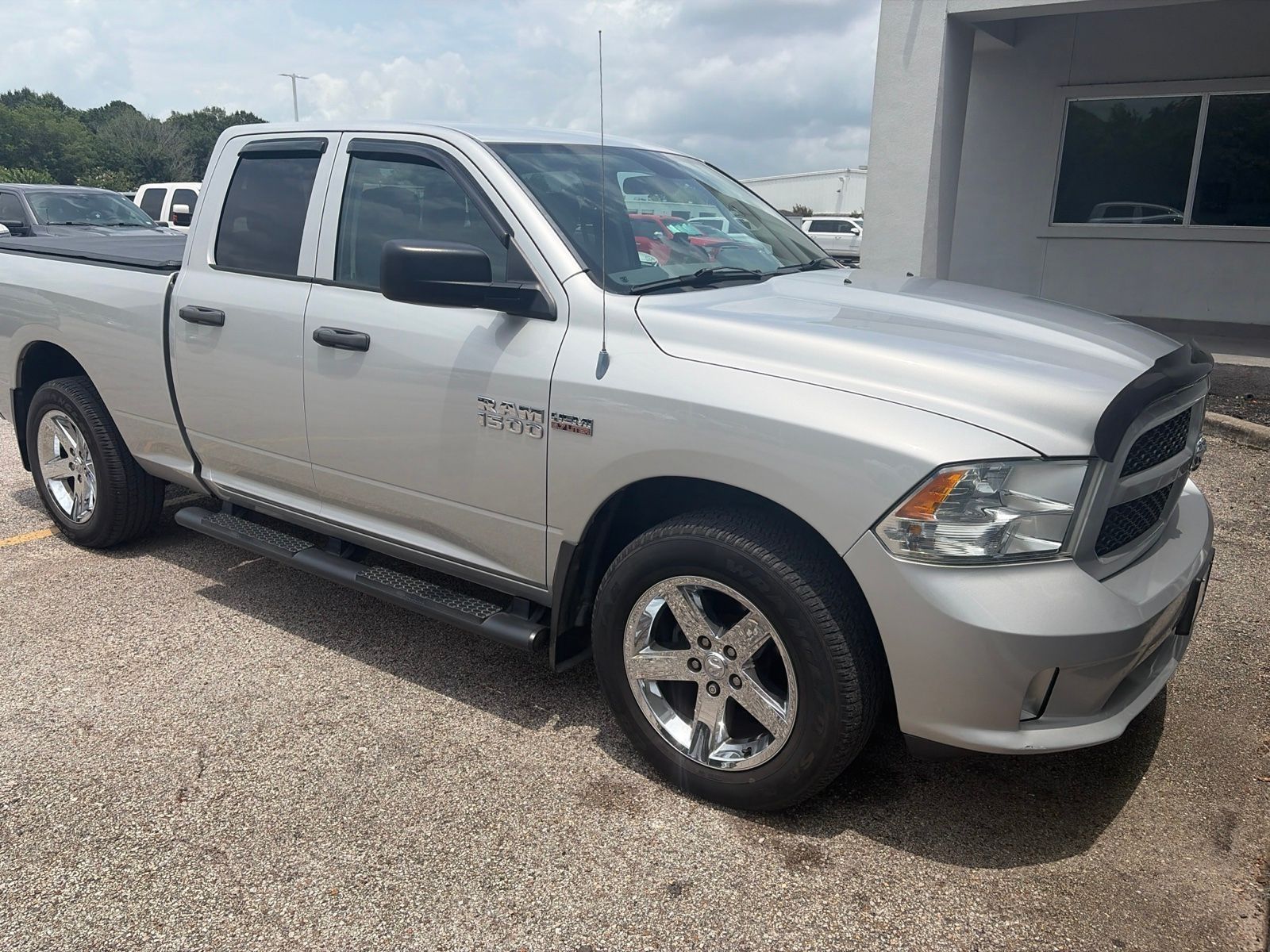 Bright Silver Metallic 2013 RAM 1500 Pickup Truck Four-Wheel Drive 6-Speed Automatic