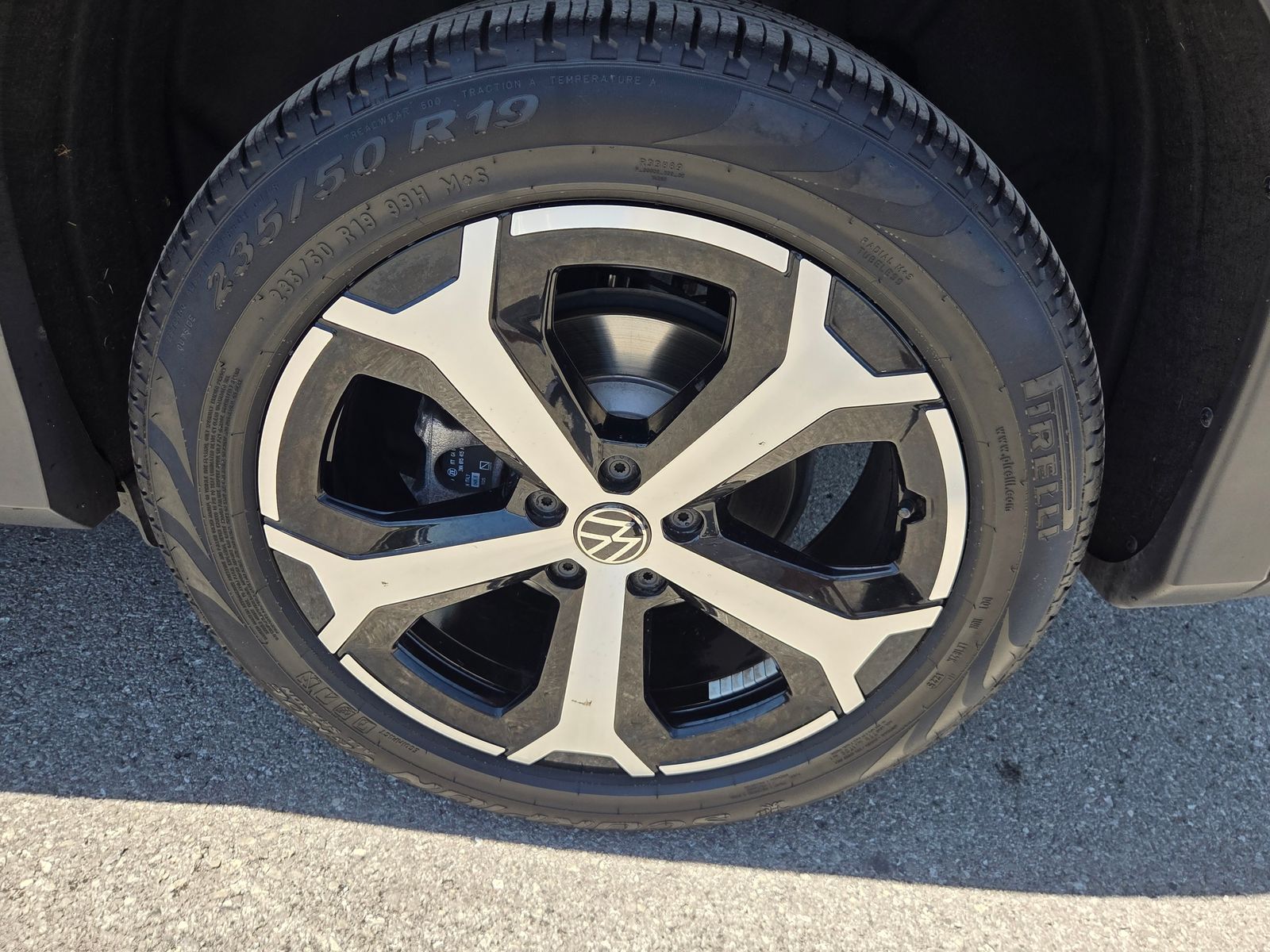used 2025 Volkswagen Tiguan car, priced at $32,450