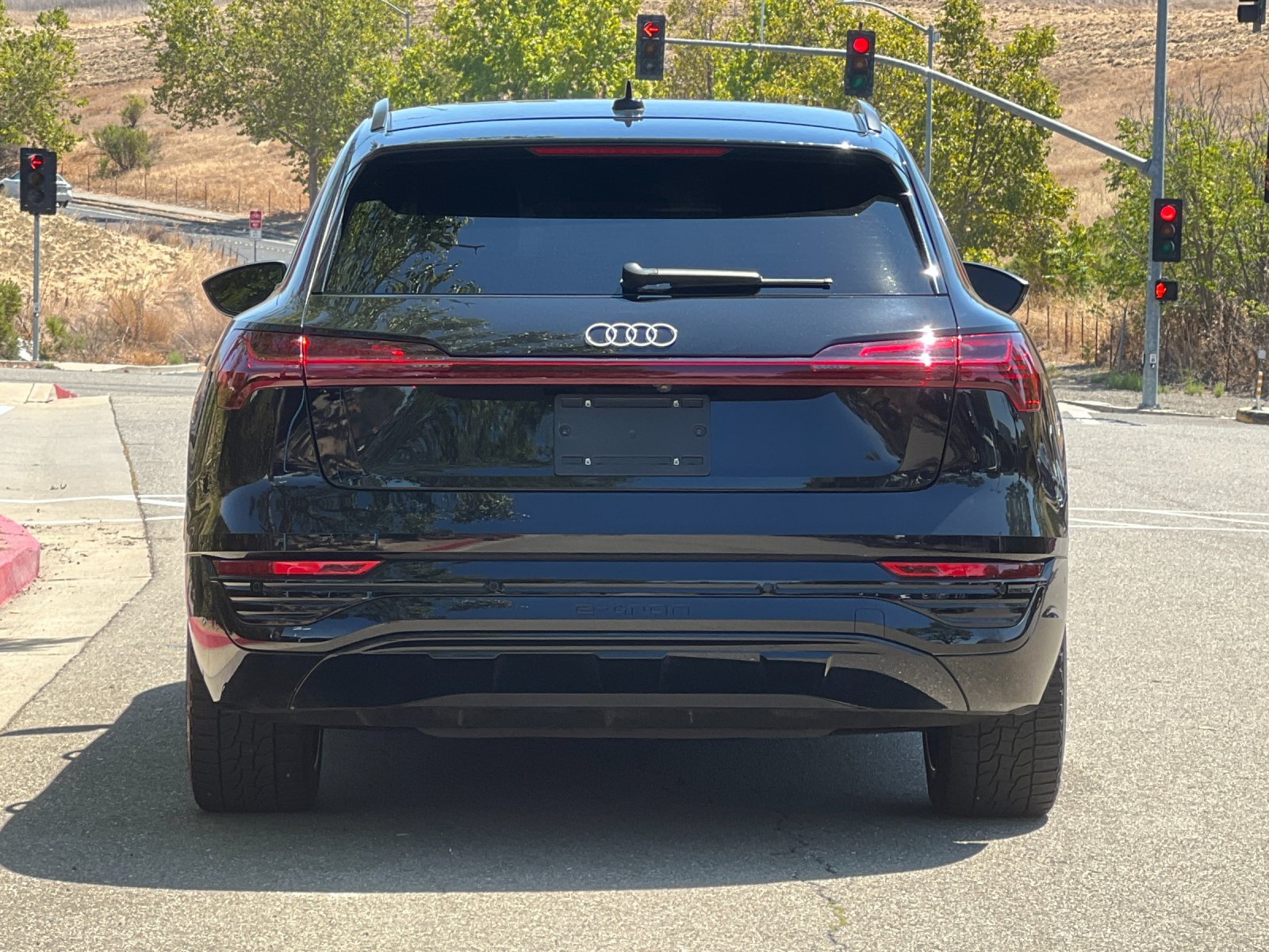 2024 Audi Q8 e-tron Prestige — foto completa 5 de 29