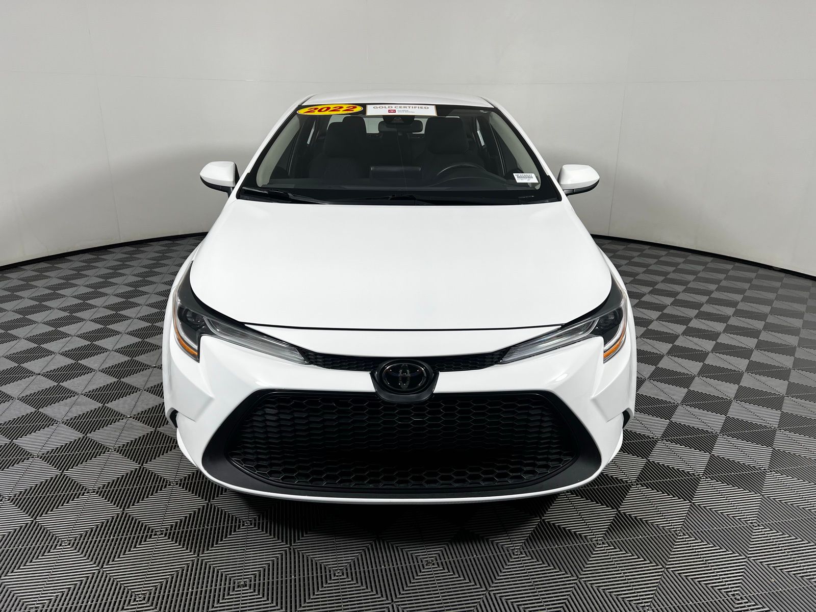 2022 Toyota Corolla LE 2