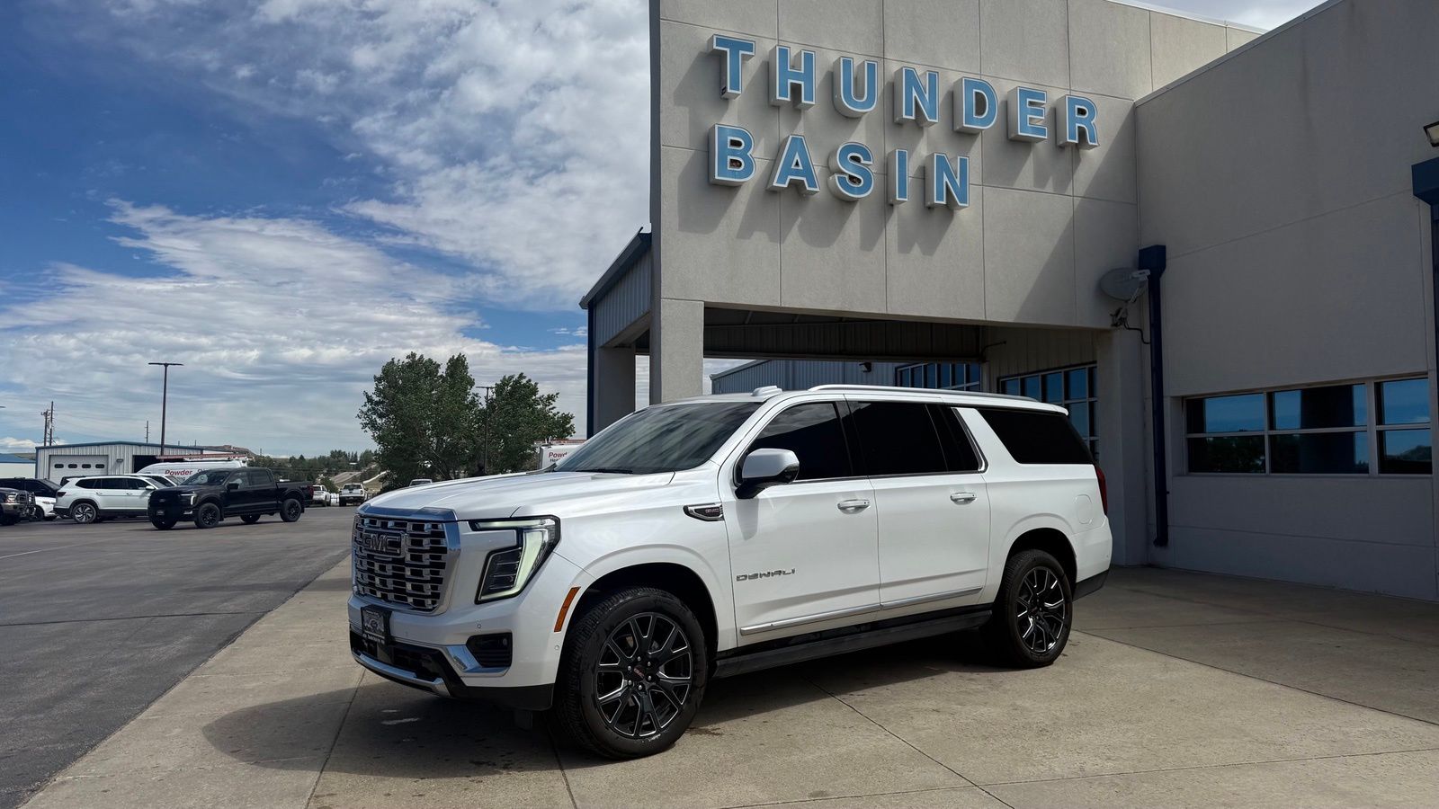 2025 GMC Yukon XL Denali 4WD